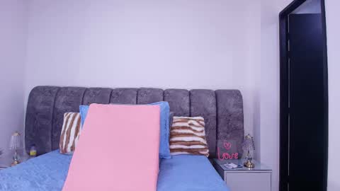 Debora  online show from 11-19-25, 11:54