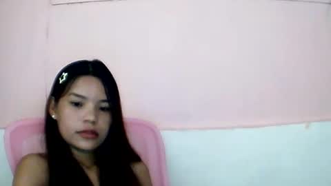 Snapshot of sweet01pinay chatting on 06-19-26, 03:44 sweet01pinay online show from 06-19-26, 03:44