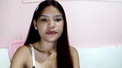 Snapshot of sweet01pinay chatting on 07-10-26, 12:41 sweet01pinay online show from 07-10-26, 12:41
