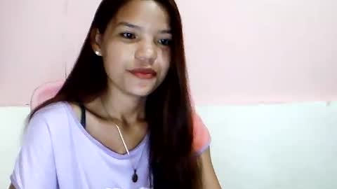 Snapshot of sweet01pinay chatting on 07-21-26, 01:02 sweet01pinay online show from 07-21-26, 01:02