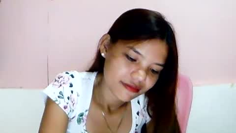 Snapshot of sweet01pinay chatting on 07-31-26, 01:54 sweet01pinay online show from 07-31-26, 01:54