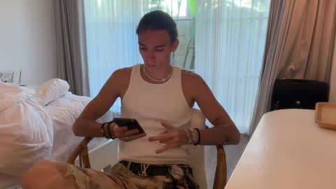 Snapshot of sweet19sammy chatting on 06-04-26, 06:41 Sammy online show from 06-04-26, 06:41