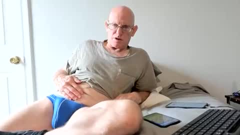 Snapshot of sweet6161 chatting on 05-15-26, 02:24 Zeppelin man online show from 05-15-26, 02:24