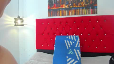 Carolina online show from 12-14-25, 05:07