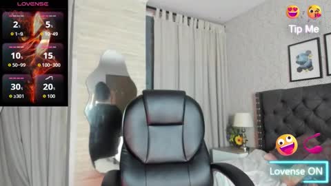 Vanessa online show from 09-24-25, 03:54