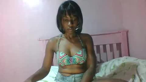 Snapshot of sweet_aaliya chatting on 05-17-26, 06:00 Aaliya online show from 05-17-26, 06:00