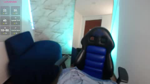 Snapshot of sweet_alice_m chatting on 10-07-25, 01:52 Alice online show from 10-07-25, 01:52