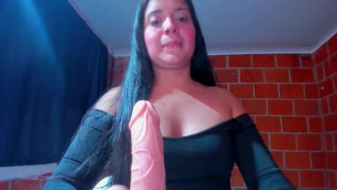 sweet and hot alaia online show from 01-08-26, 11:29