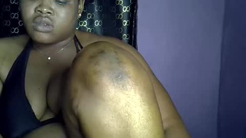 Snapshot of sweet_baby27 chatting on 10-17-25, 04:48 sweet baby online show from 10-17-25, 04:48