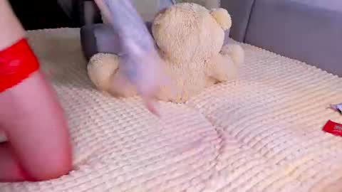 Alice online show from 06-12-26, 04:17