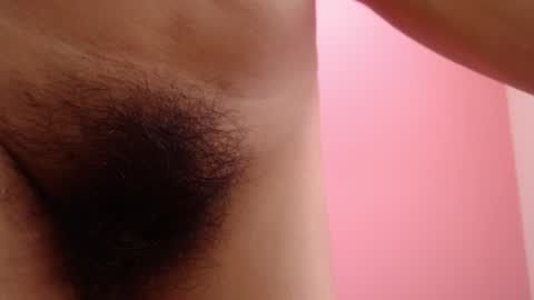 Snapshot of sweet_barbiiee chatting on 01-19-25, 05:28 Barbara online show from 01-19-25, 05:28