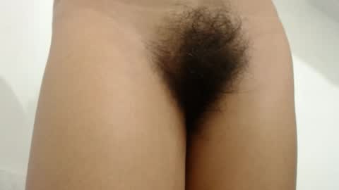 Snapshot of sweet_barbiiee chatting on 02-21-25, 03:43 Barbara online show from 02-21-25, 03:43