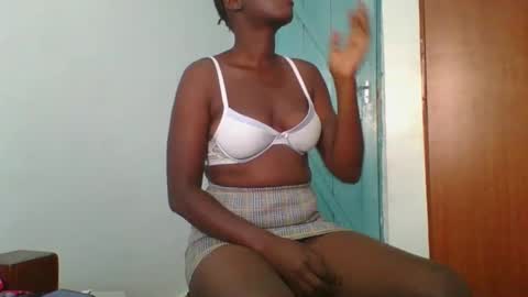 bella online show from 01-31-25, 04:14