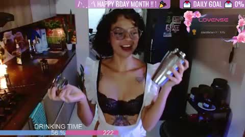 Snapshot of sweet_bluee chatting on 07-04-26, 11:11 Tutti online show from 07-04-26, 11:11