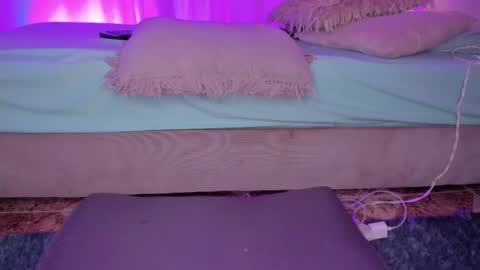 Snapshot of sweet_booty1 chatting on 02-11-25, 11:44 Chelsy online show from 02-11-25, 11:44