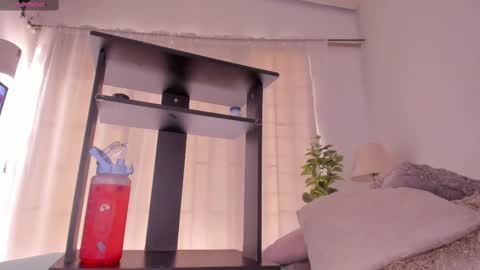 Snapshot of sweet_booty1 chatting on 02-19-25, 05:16 Chelsy online show from 02-19-25, 05:16