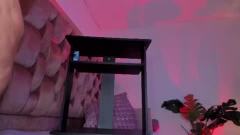 Snapshot of sweet_booty1 chatting on 06-17-26, 05:36 Chelsy online show from 06-17-26, 05:36