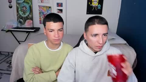 Snapshot of sweet_boys_xx chatting on 12-12-24, 01:28 CristianBrayan PVT OPEN online show from 12-12-24, 01:28