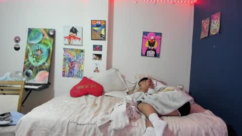 Snapshot of sweet_boys_xx chatting on 01-09-25, 09:47 CristianBrayan PVT OPEN online show from 01-09-25, 09:47