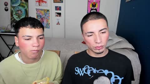 Snapshot of sweet_boys_xx chatting on 01-16-25, 11:15 CristianBrayan PVT OPEN online show from 01-16-25, 11:15