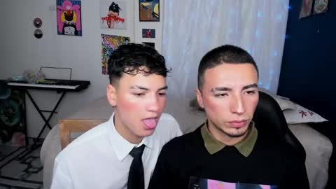 Snapshot of sweet_boys_xx chatting on 03-03-25, 05:31 CristianBrayan PVT OPEN online show from 03-03-25, 05:31