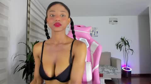 Snapshot of sweet_brunette88 chatting on 12-05-24, 11:40 sweet_brunette88 online show from 12-05-24, 11:40