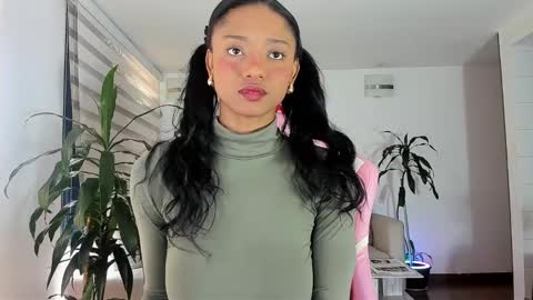 Snapshot of sweet_brunette88 chatting on 11-20-25, 07:13 sweet_brunette88 online show from 11-20-25, 07:13