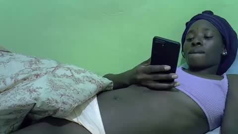 sweet_candie01 online show from 01-06-26, 05:49