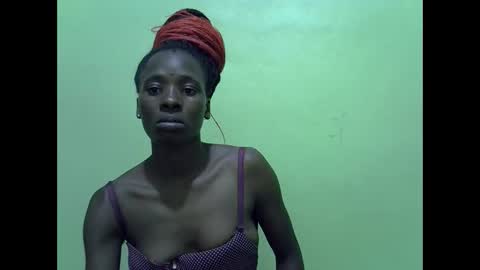 sweet_candie01 online show from 01-16-26, 04:00