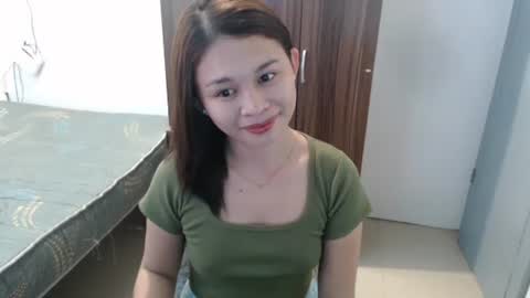 sweet_cassyxx online show from 04-14-26, 12:00