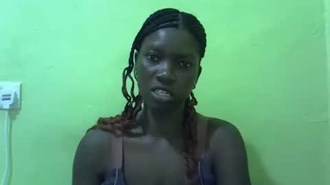 sweet_cherie1 online show from 04-06-26, 04:52