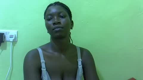 sweet_cherie1 online show from 04-15-26, 06:48