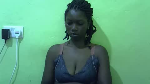 sweet_cherie1 online show from 05-07-26, 05:46