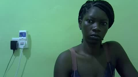 sweet_cherie1 online show from 05-17-26, 05:27