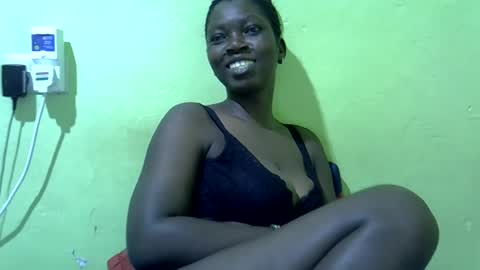 Snapshot of sweet_cherie1 chatting on 06-18-26, 04:13 sweet_cherie1 online show from 06-18-26, 04:13