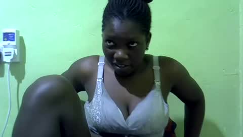 Snapshot of sweet_cherie1 chatting on 06-21-26, 05:59 sweet_cherie1 online show from 06-21-26, 05:59