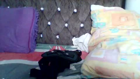 sweet_cherry007 online show from 10-01-25, 04:46