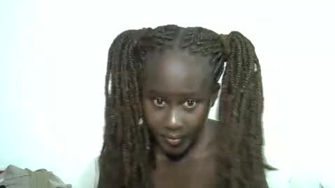 sweet_diva19 online show from 03-22-26, 09:56