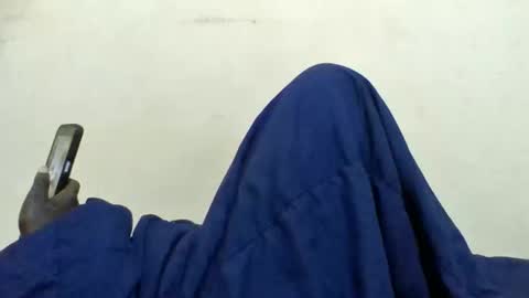 Snapshot of sweet_elena24 chatting on 04-26-26, 06:16 shillah online show from 04-26-26, 06:16