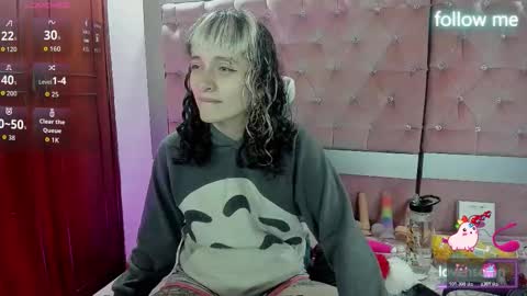  emmili  online show from 12-03-25, 12:03