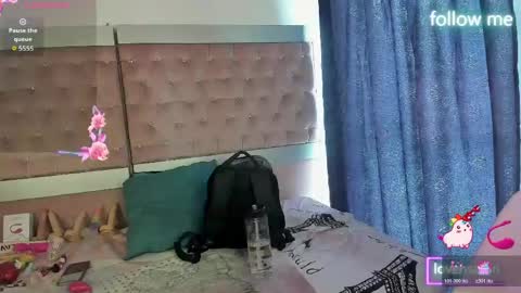  emmili  online show from 06-01-26, 12:18