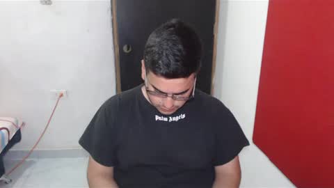 sweet_fantasy_couple online show from 02-02-25, 12:09