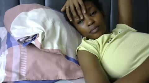 sweet_freaky online show from 04-11-26, 06:40