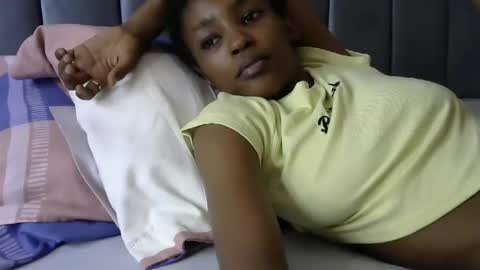 sweet_freaky online show from 04-11-26, 07:56