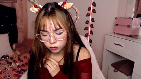 Snapshot of sweet_hannaah chatting on 06-15-26, 02:36 Hannah online show from 06-15-26, 02:36