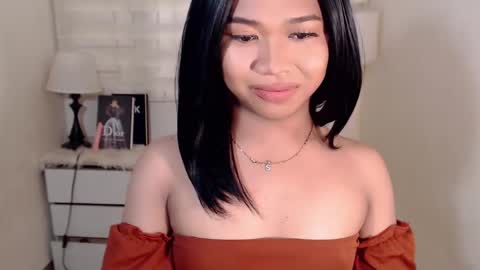 Snapshot of sweet_hoelly chatting on 02-23-25, 05:45 Slutty Shannel online show from 02-23-25, 05:45