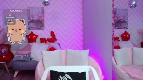 Snapshot of sweet_kaalisa chatting on 02-18-25, 12:49 KAALISA online show from 02-18-25, 12:49