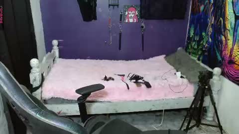 Snapshot of sweet_kitty66 chatting on 07-04-26, 12:28 elizabeth grey online show from 07-04-26, 12:28