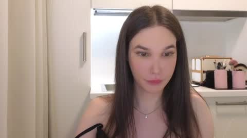 Snapshot of sweet_lady_cola chatting on 06-26-26, 04:22 Ko online show from 06-26-26, 04:22