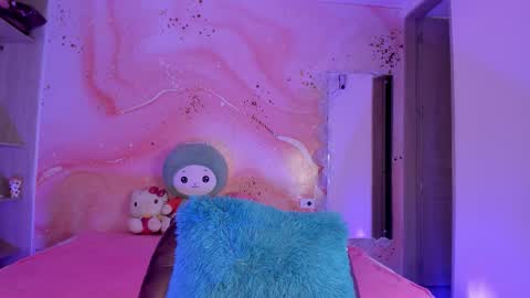 Lemarie online show from 01-07-26, 12:40